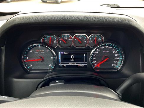 Used 2019 Chevrolet Tahoe LT w/ Luxury Package AWD/4WD image 26
