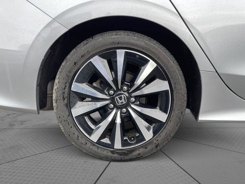 Used 2024 Honda Civic EX image 21