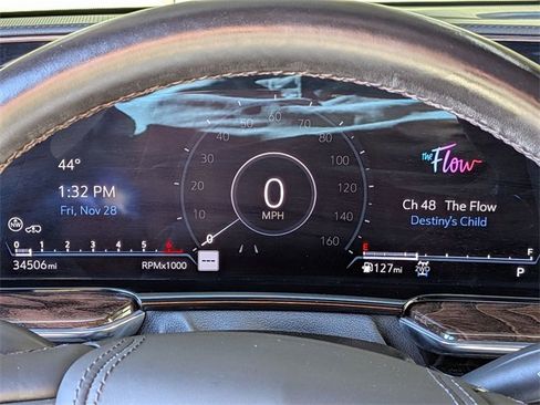 Used 2023 Cadillac Escalade Premium Luxury Platinum w/ Heavy-Duty Trailer Package image 17