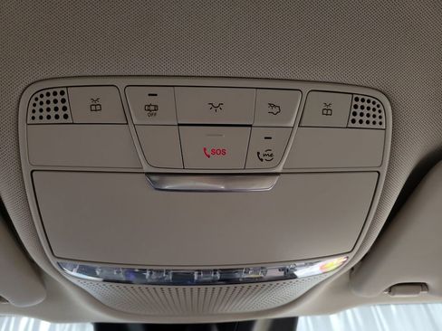 Used 2022 Mercedes-Benz GLC 300 4MATIC w/ Premium Package Lite image 20
