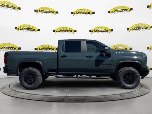 Used 2026 Chevrolet Silverado 2500 ZR2 AWD/4WD image 6