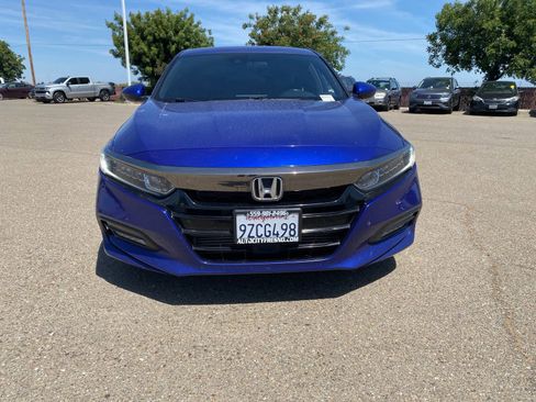 Used 2018 Honda Accord Sport image 2