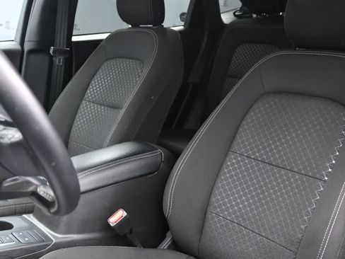 Certified 2025 Ford Escape Active w/ Cold Weather Package FWD image 31