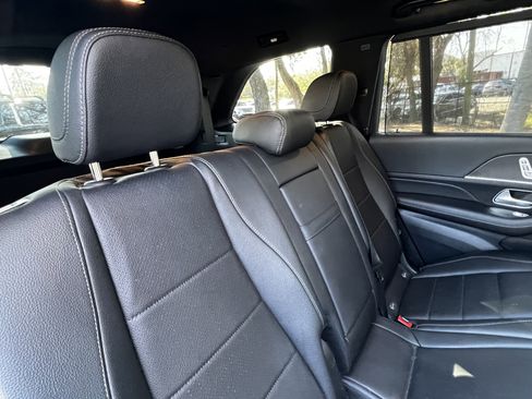 Used 2023 Mercedes-Benz GLS 450 4MATIC w/ AMG Line Exterior image 42