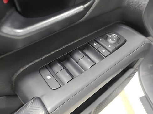 Used 2024 Toyota Tacoma SR w/ SR Upgrade Package AWD/4WD image 19