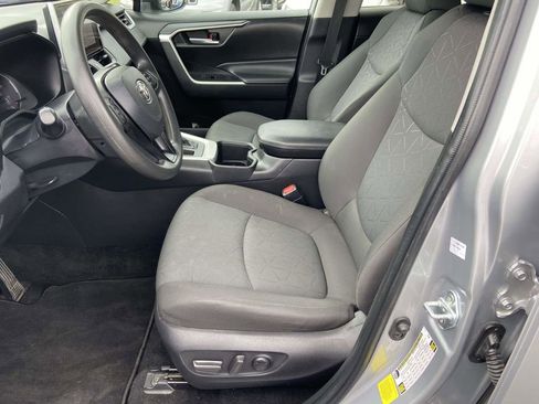 Used 2024 Toyota RAV4 XLE image 17