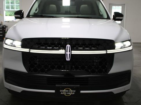 New 2026 Lincoln Navigator Reserve AWD/4WD image 57