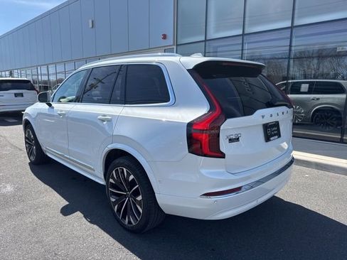 Certified 2025 Volvo XC90 B5 Plus image 3