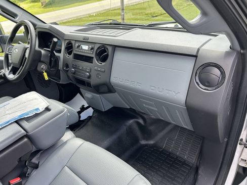 Used 2023 Ford F650 2WD Regular Cab Super Duty image 59