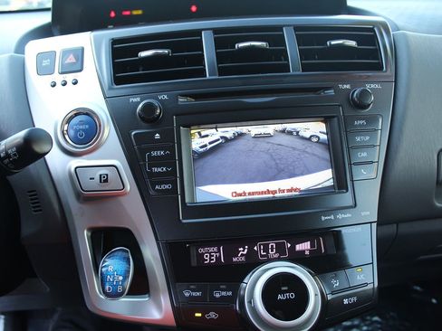 Used 2012 Toyota Prius V Three image 26