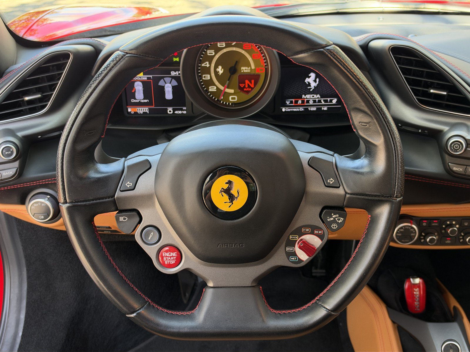 Used 2017 Ferrari 488 GTB RWD image 34