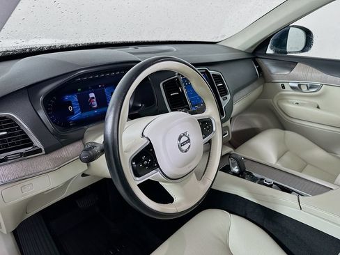 Used 2023 Volvo XC90 B5 Plus w/ Protection Package Premier AWD/4WD image 10