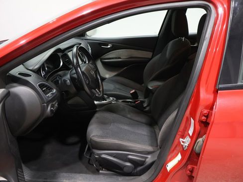 Used 2016 Dodge Dart SXT image 9