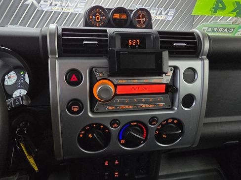 Used 2007 Toyota FJ Cruiser 4WD image 24