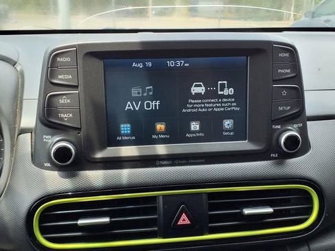 Used 2018 Hyundai Kona Limited image 14