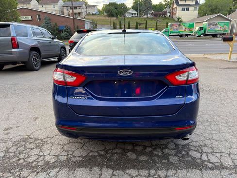 Used 2015 Ford Fusion SE FWD image 6
