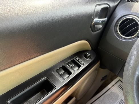 Used 2016 Jeep Patriot Sport w/ Power Value Group image 21