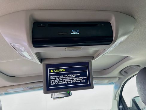 Used 2016 Toyota Sequoia Limited w/ Safety & Convenience Package image 22