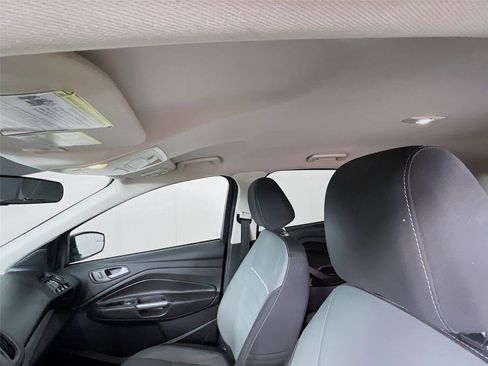 Used 2015 Ford Escape SE image 11