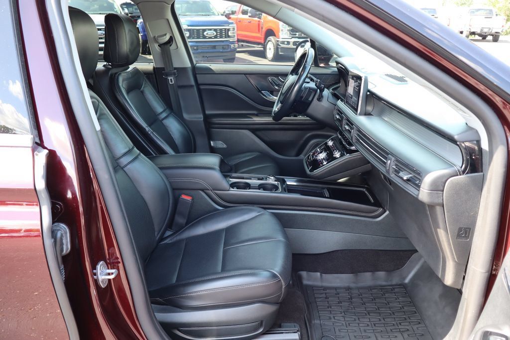 Used 2020 Lincoln Corsair AWD w/ Premium Package image 33