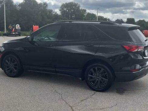 Used 2022 Chevrolet Equinox RS w/ LPO, Floor Liner Package AWD/4WD image 6