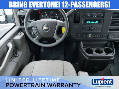 Used 2025 Chevrolet Express 3500 LT w/ LT Preferred Equipment Group image 17