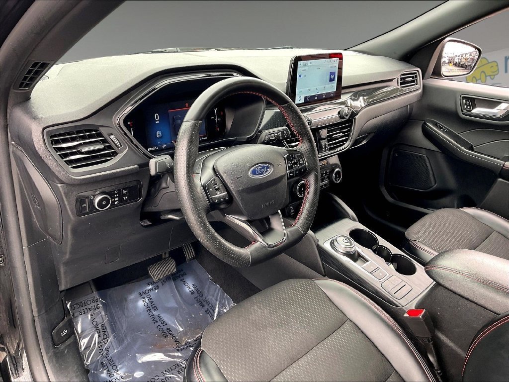 Used 2025 Ford Escape ST-Line Select AWD/4WD image 8