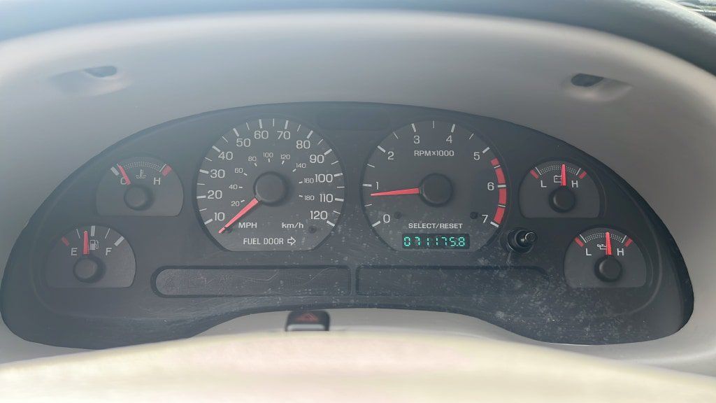 Used 2000 Ford Mustang Coupe RWD image 12