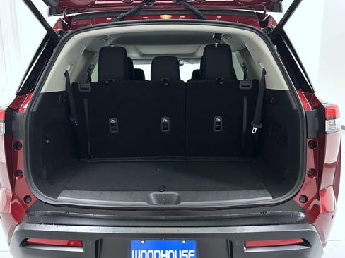 New 2026 Nissan Pathfinder SV AWD/4WD image 9