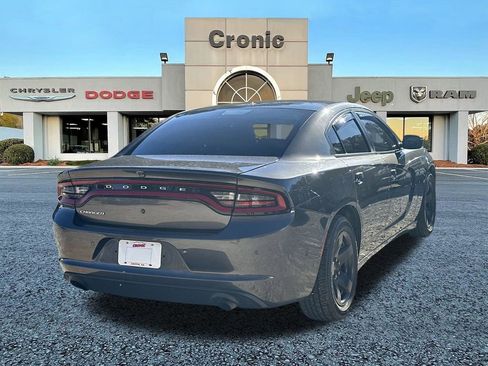 Used 2021 Dodge Charger Police image 3