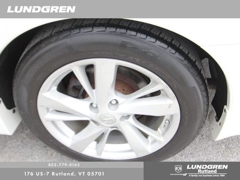 Used 2013 Nissan Altima 2.5 SL w/ Technology Pkg FWD image 11