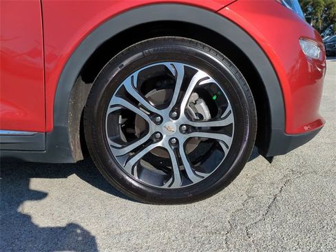 Certified 2021 Chevrolet Bolt Premier w/ Infotainment Package image 11