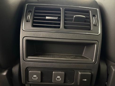 Used 2025 Jaguar F-PACE R-Dynamic S image 27