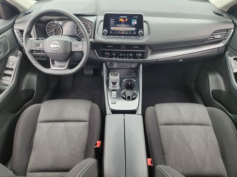 Used 2025 Nissan Rogue SV FWD image 23