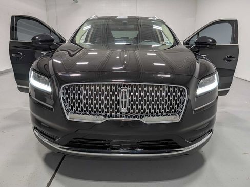 Used 2022 Lincoln Nautilus AWD w/ Premium Package image 15