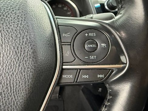 Used 2018 Toyota Camry XSE image 12