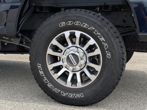 Certified 2022 Ford F250 Lariat w/ Lariat Value Package AWD/4WD image 24