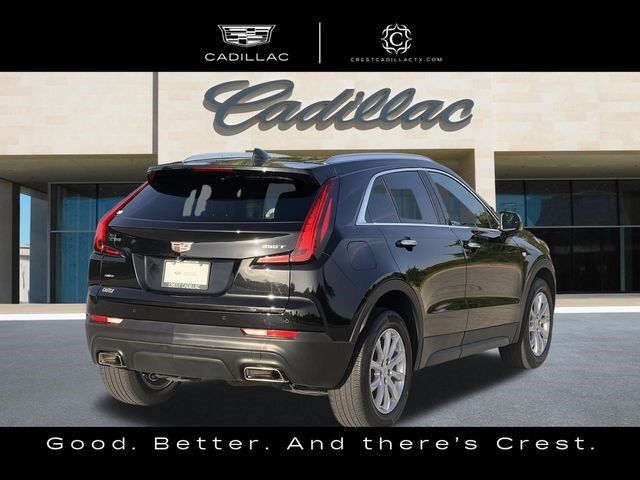 Certified 2023 Cadillac XT4 Luxury w/ Cold Weather Package AWD/4WD image 3
