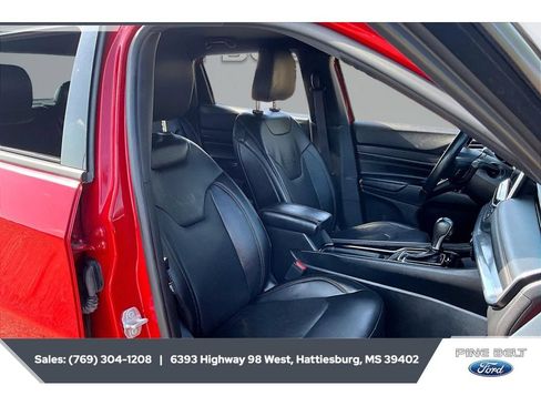 Used 2022 Jeep Compass Limited AWD/4WD image 6