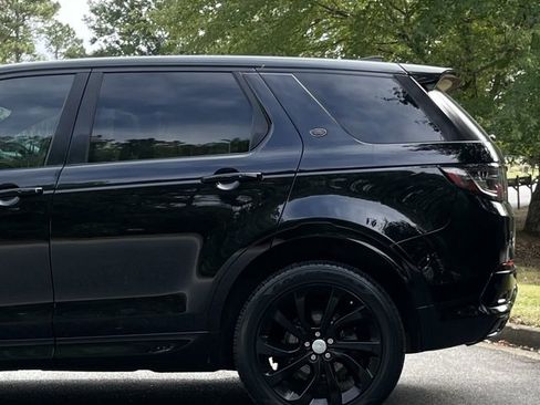 Used 2020 Land Rover Discovery Sport SE R-Dynamic image 5