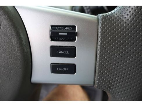 Used 2013 Nissan Frontier SV w/ SV Value Truck Pkg AWD/4WD image 11