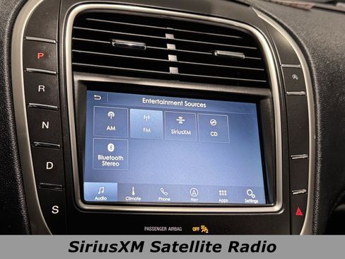 Used 2020 Lincoln Nautilus Reserve image 8