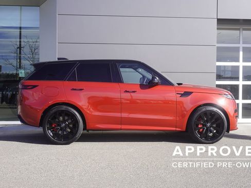 Used 2025 Land Rover Range Rover Sport Dynamic SE image 7