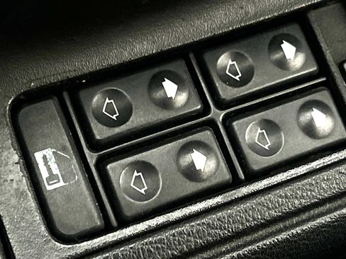 Used 1992 BMW 850i image 36