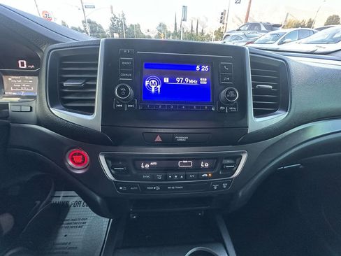 Used 2018 Honda Ridgeline Sport image 15