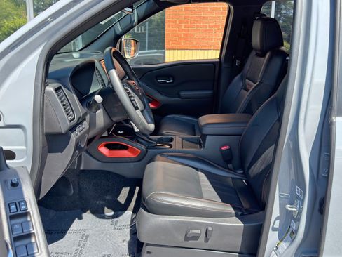 Used 2023 Nissan Frontier Pro-X w/ Pro-X Premium Package RWD image 16