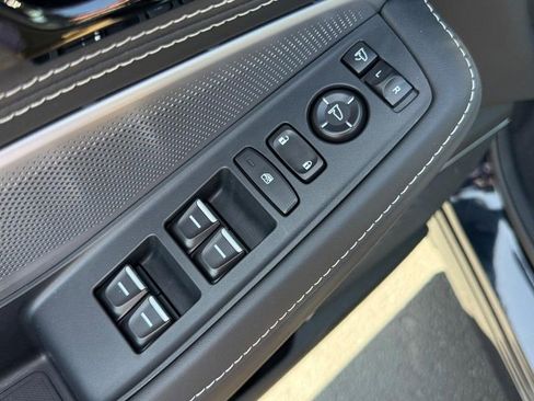 Certified 2025 Acura MDX w/ Advance Package image 10