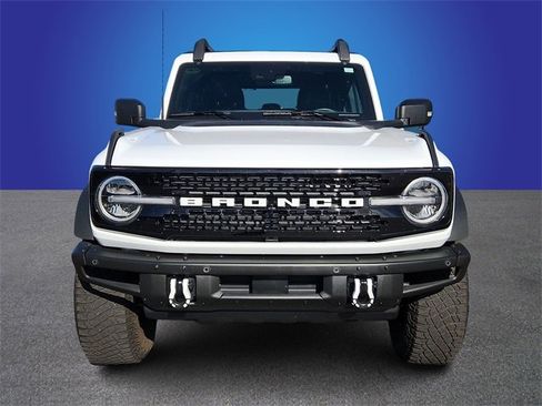 Used 2023 Ford Bronco Wildtrak image 7