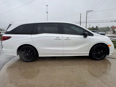 Used 2023 Honda Odyssey Sport image 8