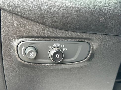 Used 2019 Chevrolet Equinox LT AWD/4WD image 18